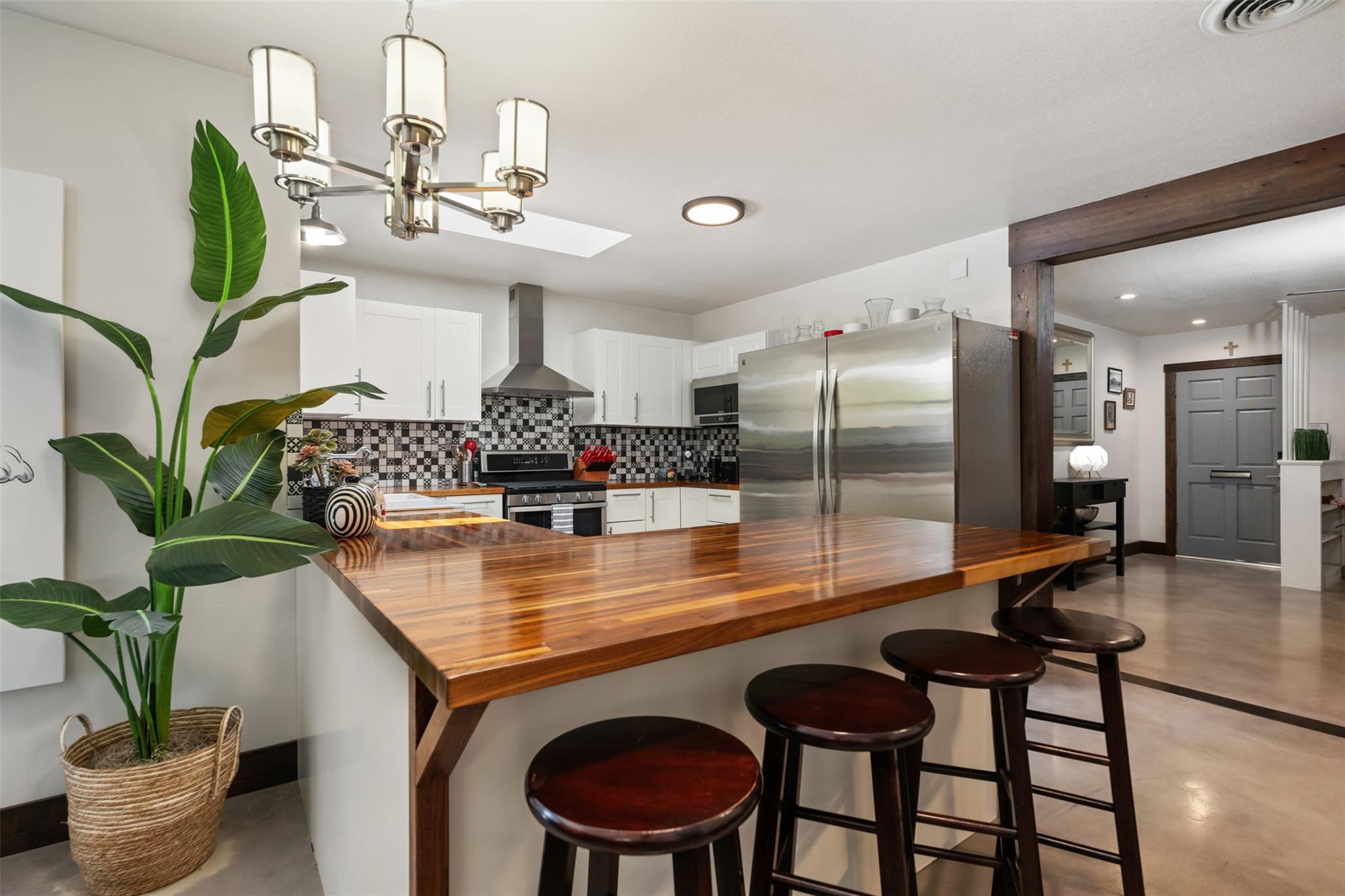 1806 Rogge Lane Austin TX 78723