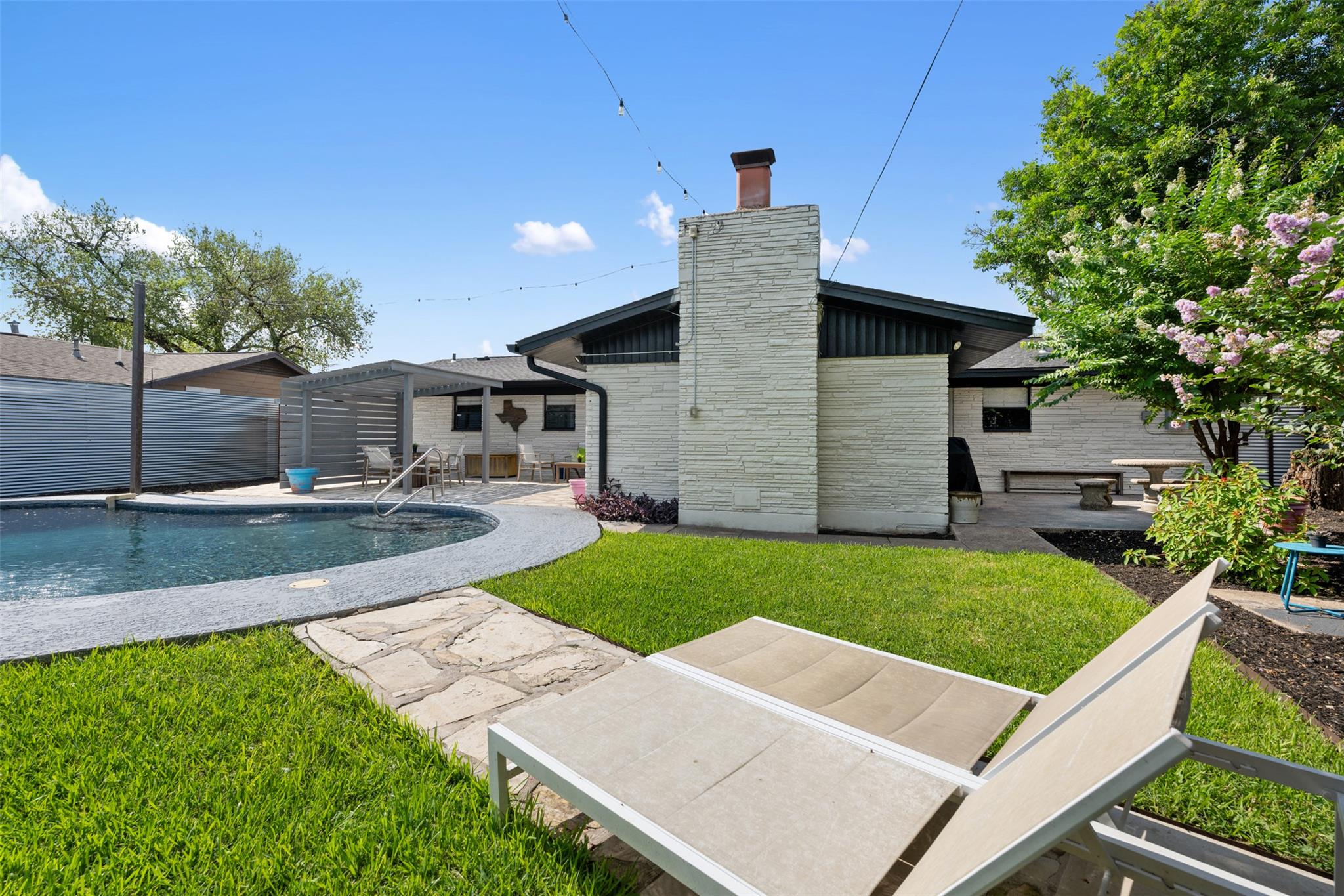 1806 Rogge Lane Austin TX 78723
