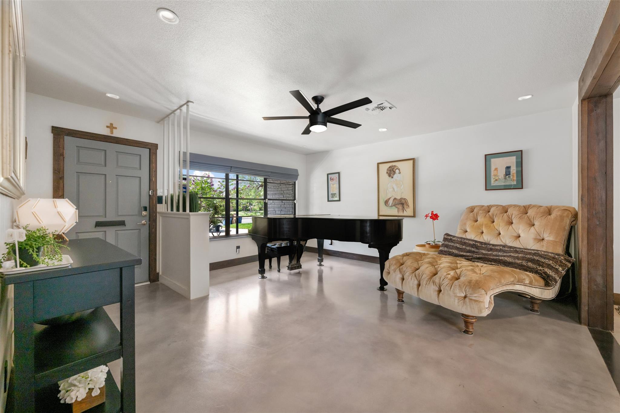 1806 Rogge Lane Austin TX 78723