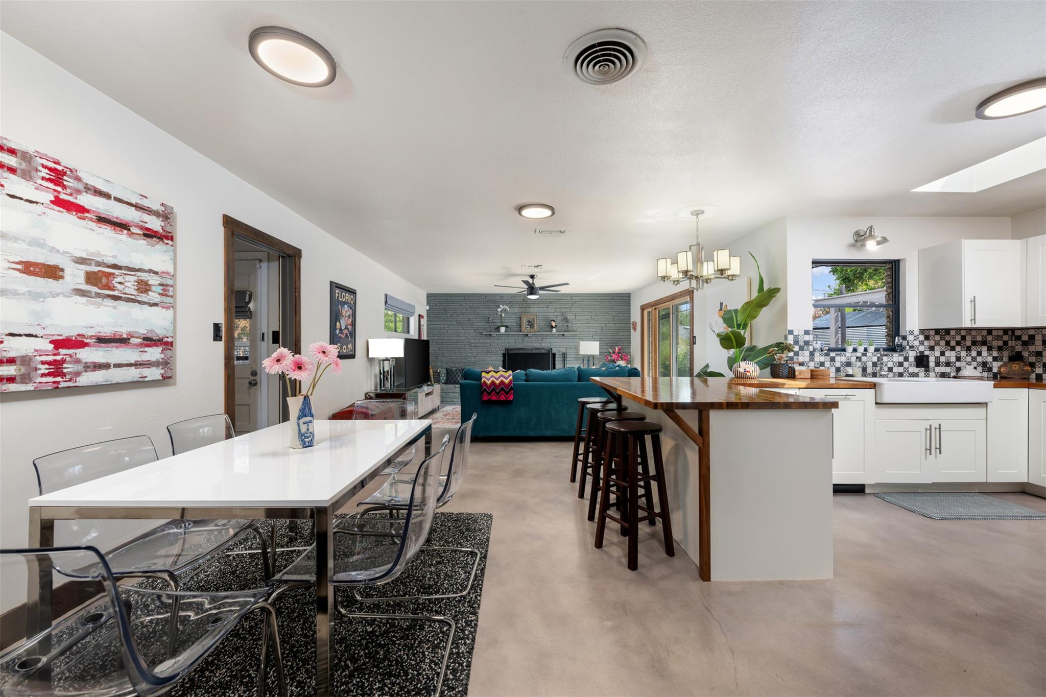 1806 Rogge Lane Austin TX 78723