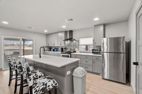 2028 Williams Lakeshore Kingsland TX 78639
