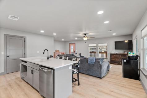 2028 Williams Lakeshore Kingsland TX 78639