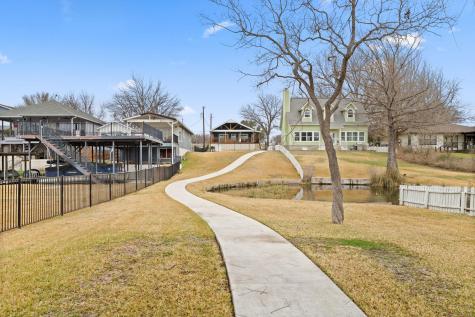 2028 Williams Lakeshore Kingsland TX 78639