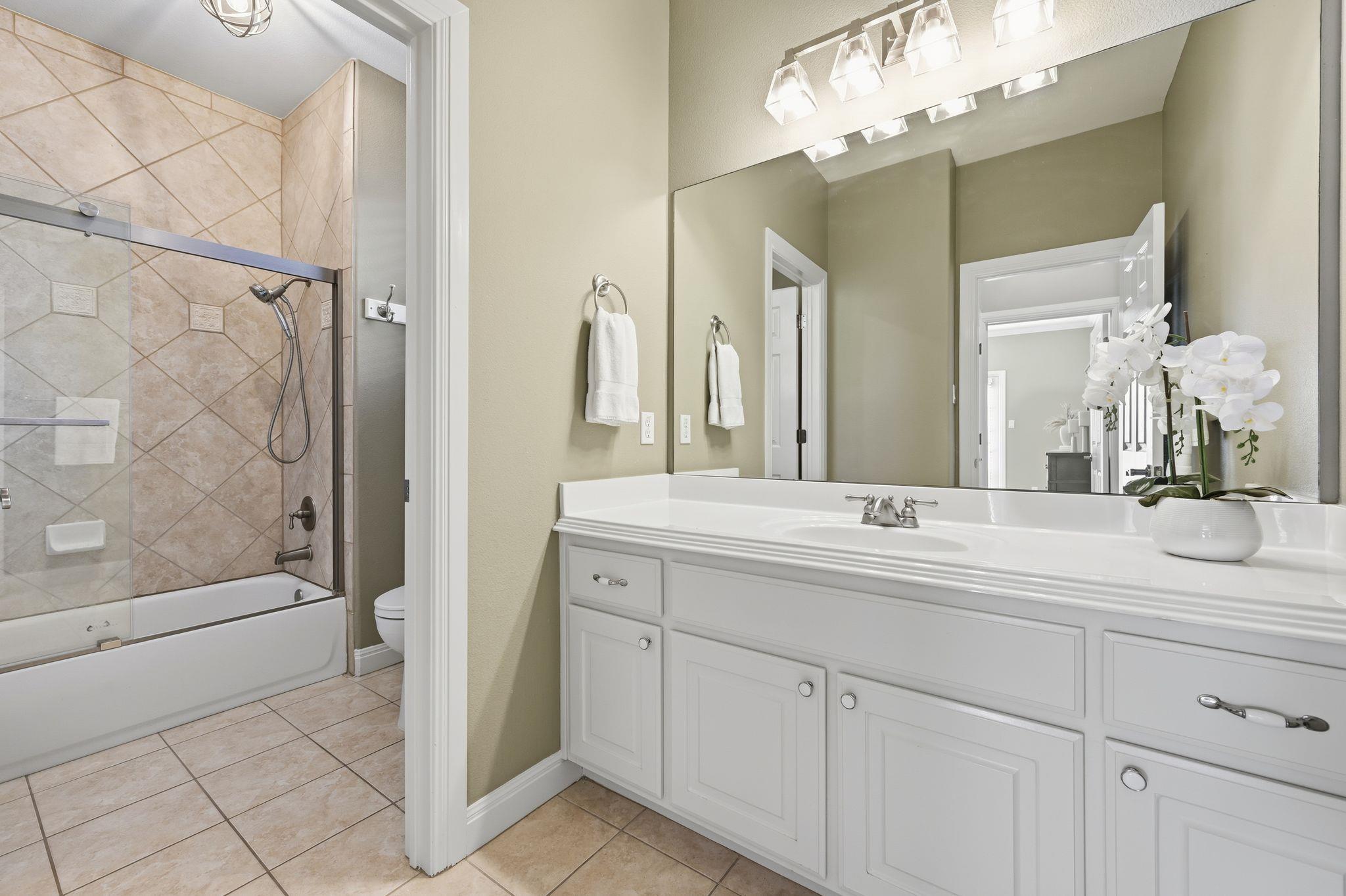 9808 Tree Bend Cove Austin TX 78750
