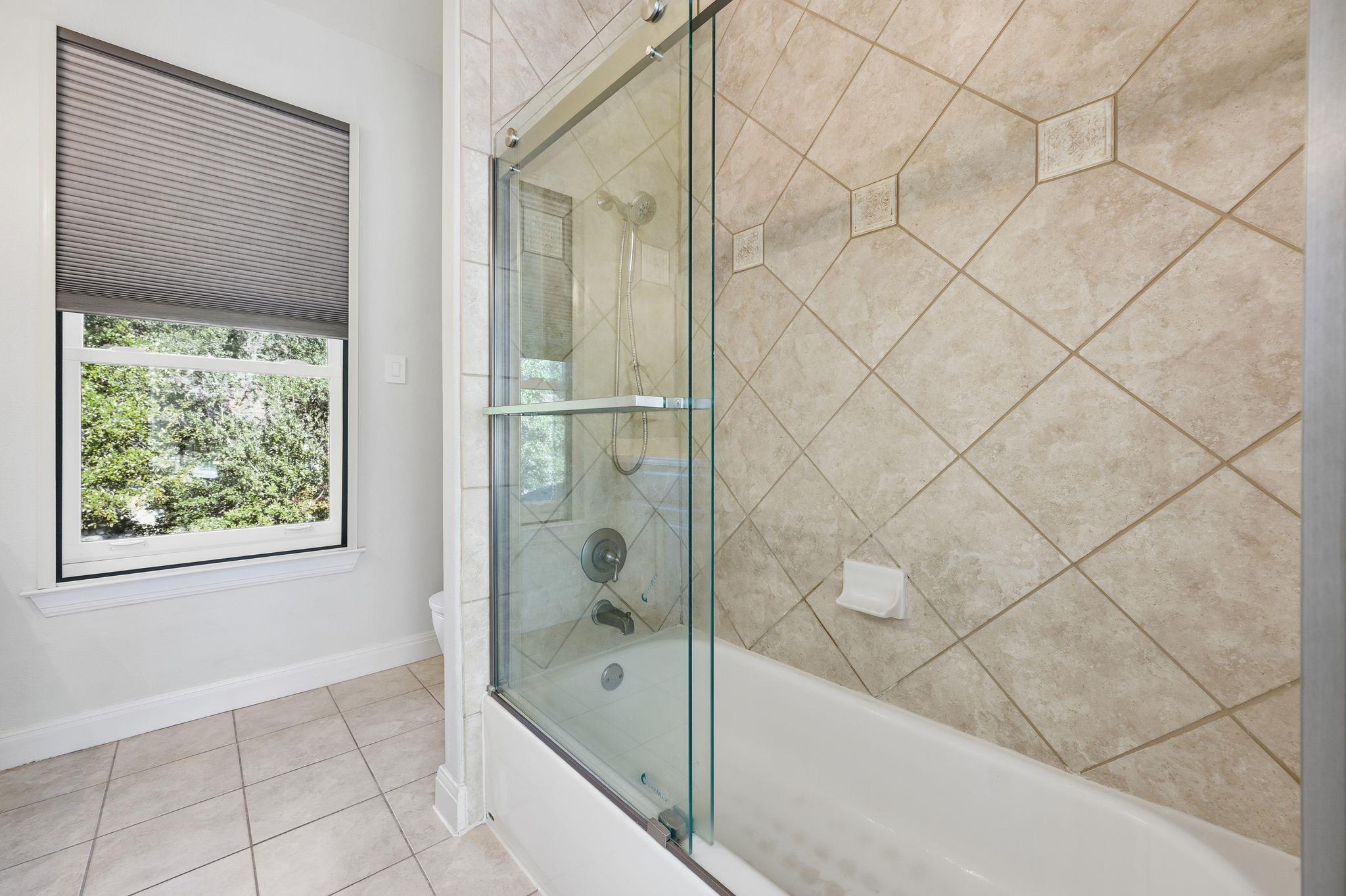 9808 Tree Bend Cove Austin TX 78750
