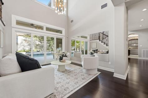 9808 Tree Bend Cove Austin TX 78750