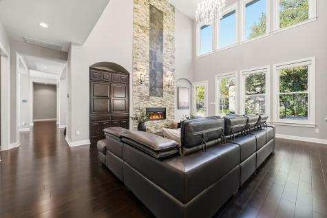 9808 Tree Bend Cove Austin TX 78750