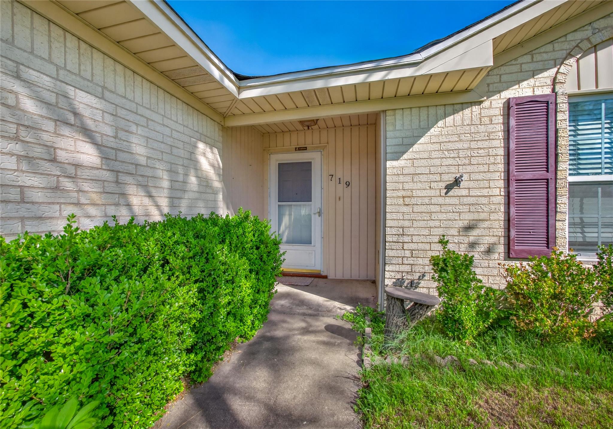 719 W Karnes Drive Robinson TX 76706