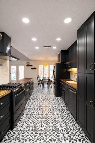 4806 Wind River Road Austin TX 78759