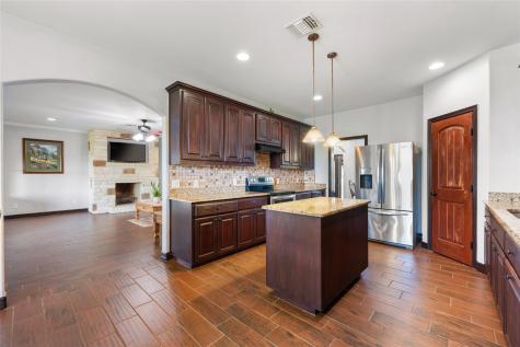108 Whispering Pines Drive Bastrop TX 78602