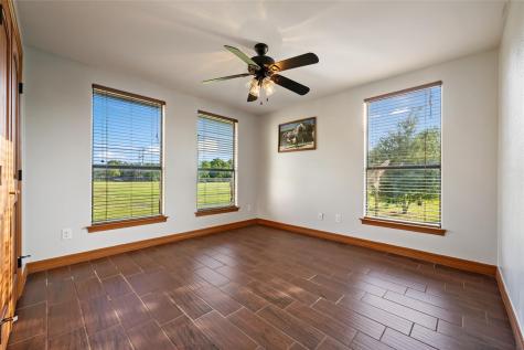 108 Whispering Pines Drive Bastrop TX 78602