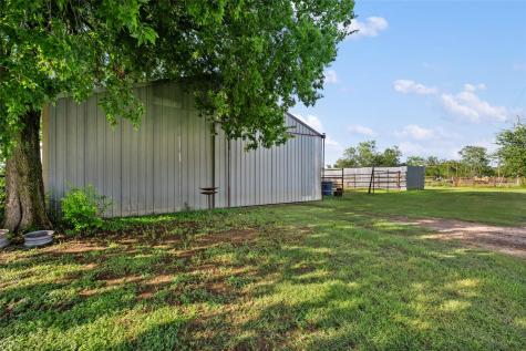 108 Whispering Pines Drive Bastrop TX 78602