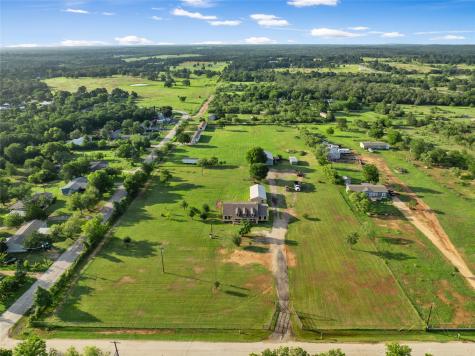 108 Whispering Pines Drive Bastrop TX 78602