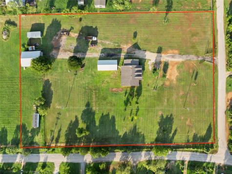 108 Whispering Pines Drive Bastrop TX 78602