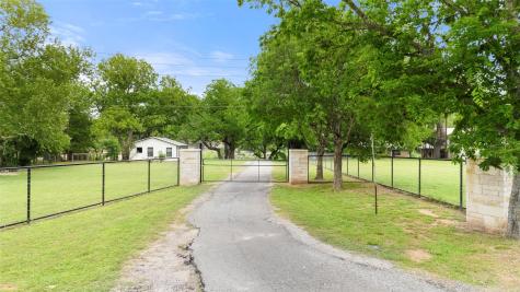 2410 Flite Acres Road Wimberley TX 78676