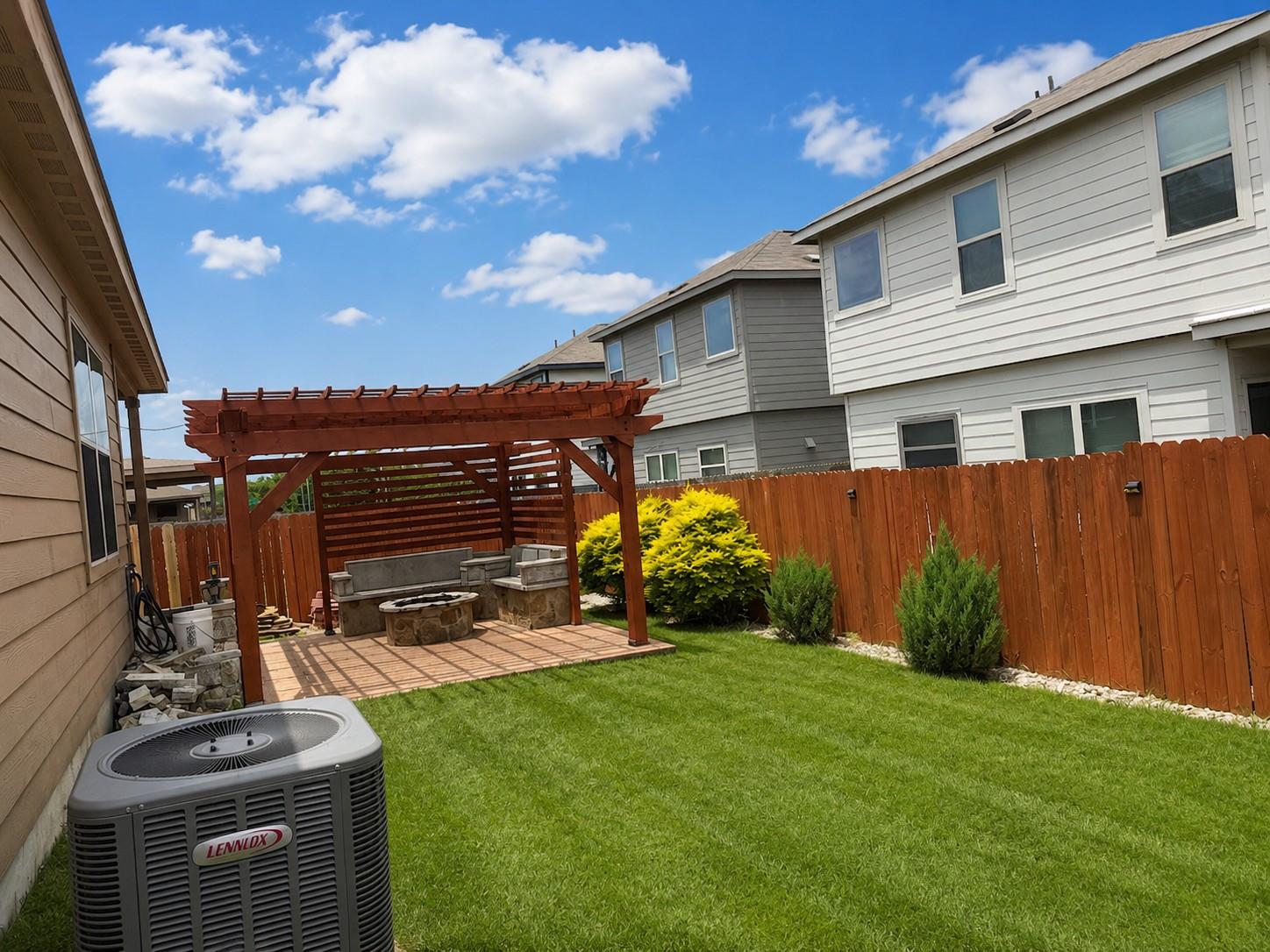 128 Robertson Lane Jarrell TX 76537
