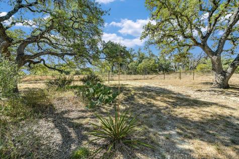 878 Ranch Road 2766 Johnson City TX 78636