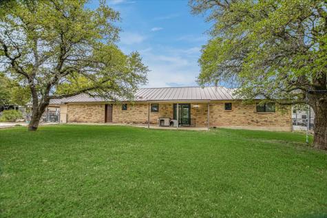 800 Texas Avenue Kingsland TX 78639