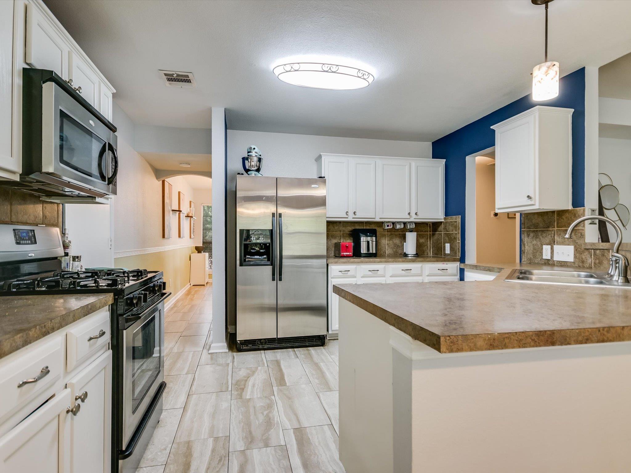 2001 Aster Way Round Rock TX 78665