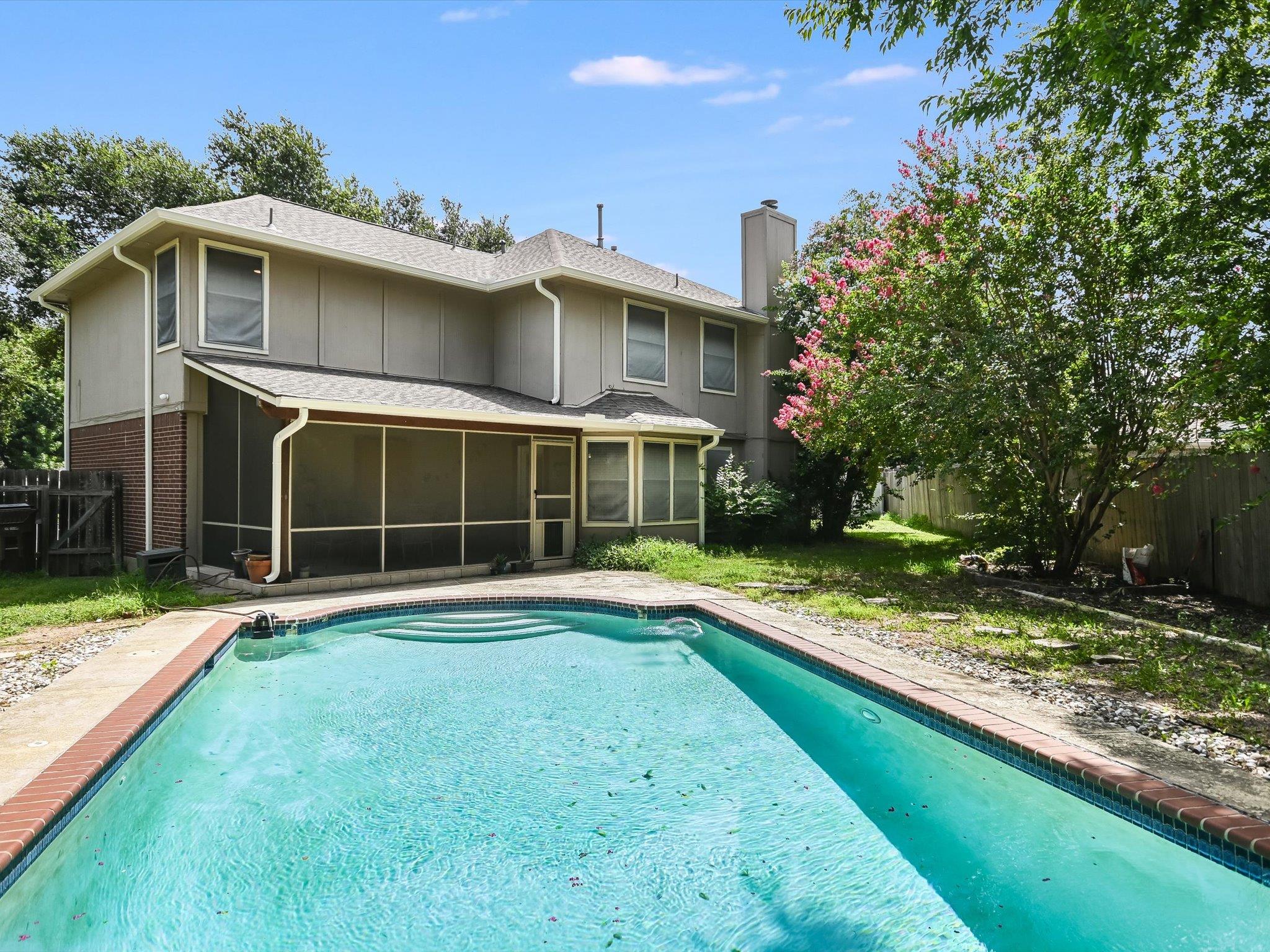 2001 Aster Way Round Rock TX 78665
