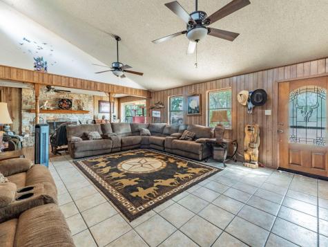 1323 Fm 1966 Maxwell TX 78656