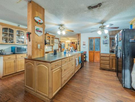 1323 Fm 1966 Maxwell TX 78656