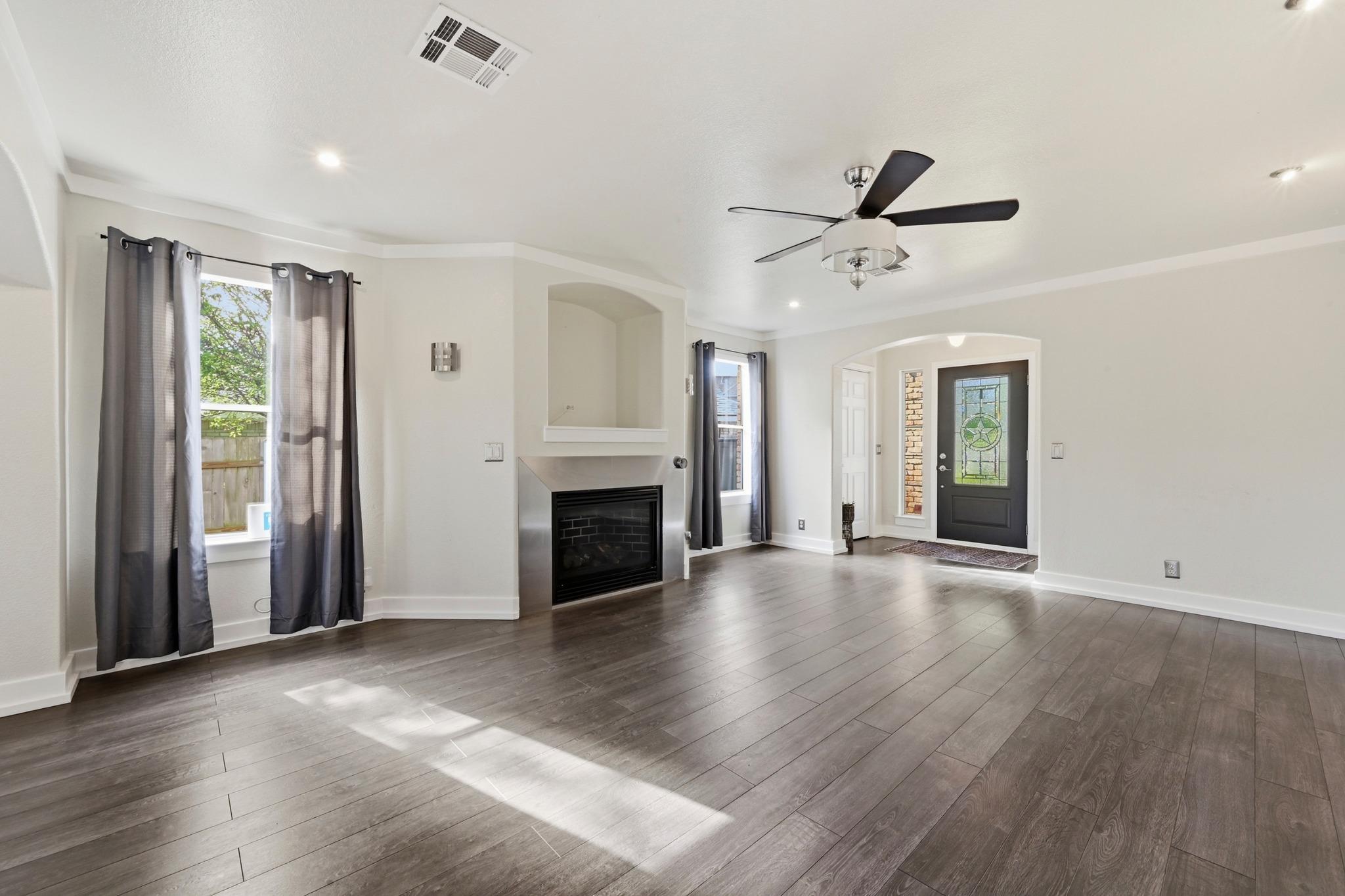902 Tanglewood Drive Leander TX 78641
