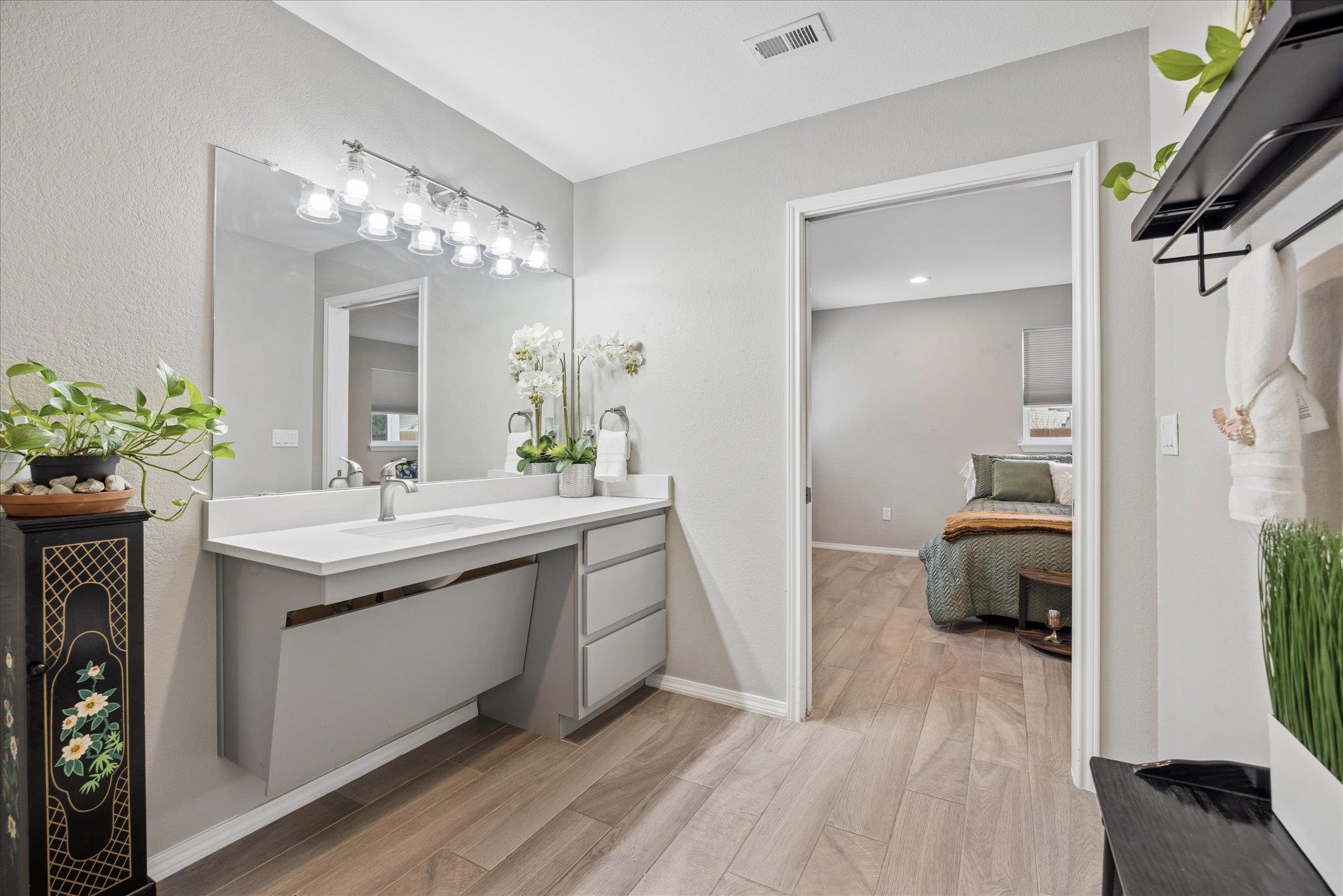 2201 Tallow Court Austin TX 78744