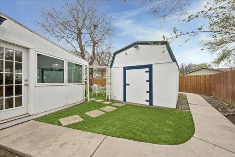 2201 Tallow Court Austin TX 78744