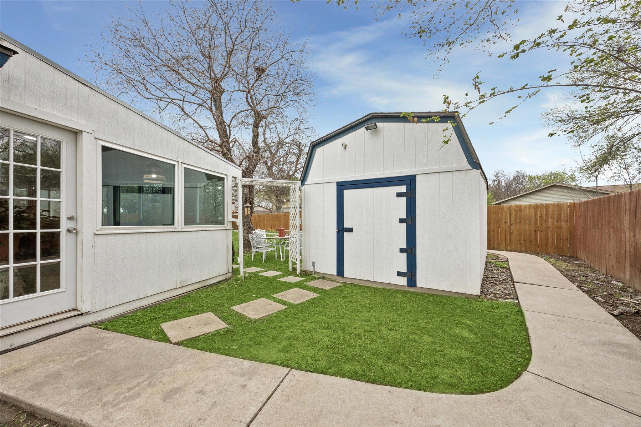2201 Tallow Court Austin TX 78744