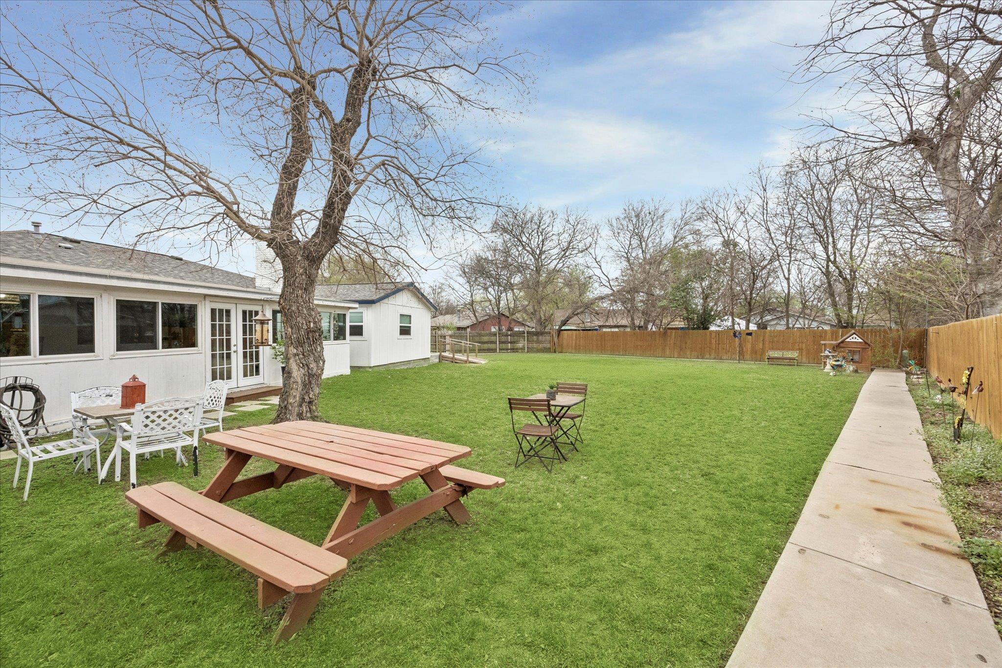 2201 Tallow Court Austin TX 78744