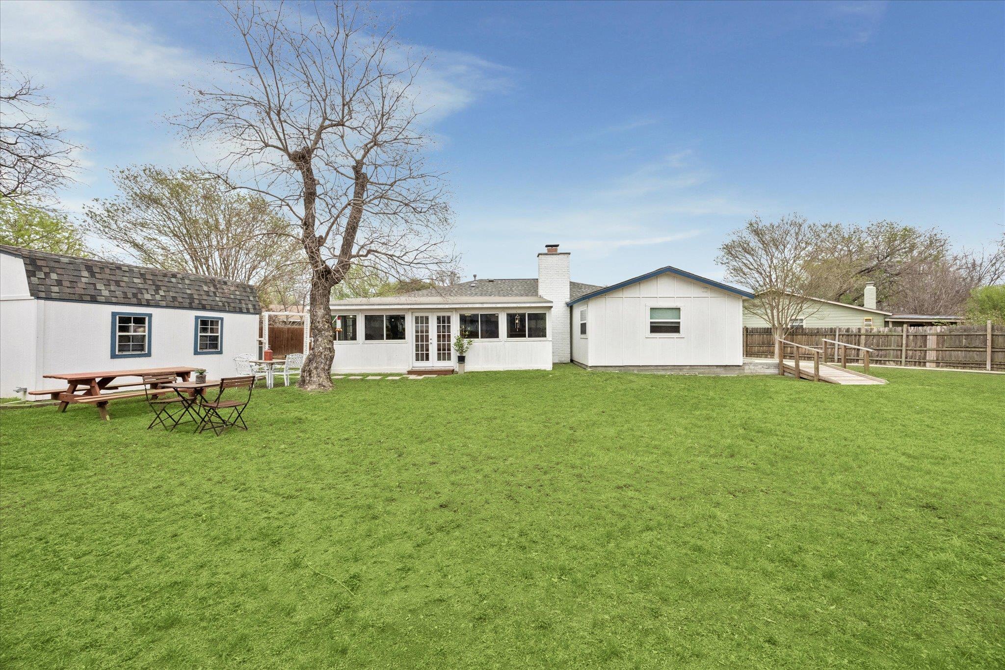 2201 Tallow Court Austin TX 78744