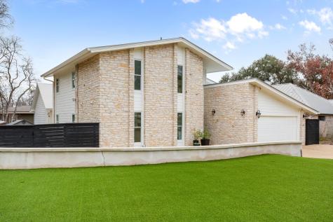 1813 Crooked Lane Austin TX 78741