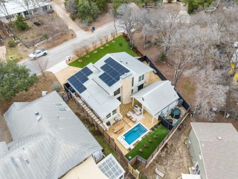 1813 Crooked Lane Austin TX 78741