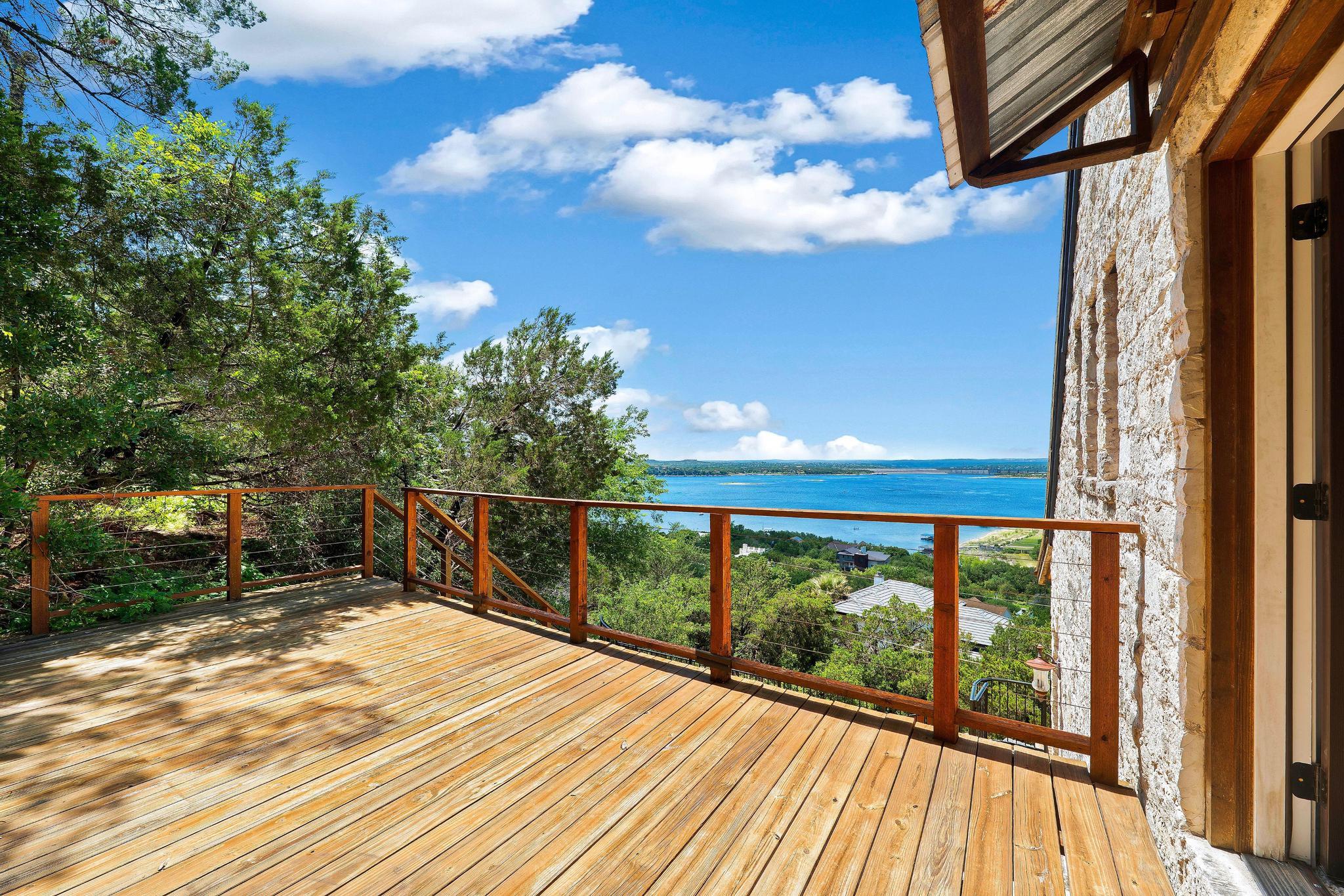 13906 Skyline Drive Austin TX 78732