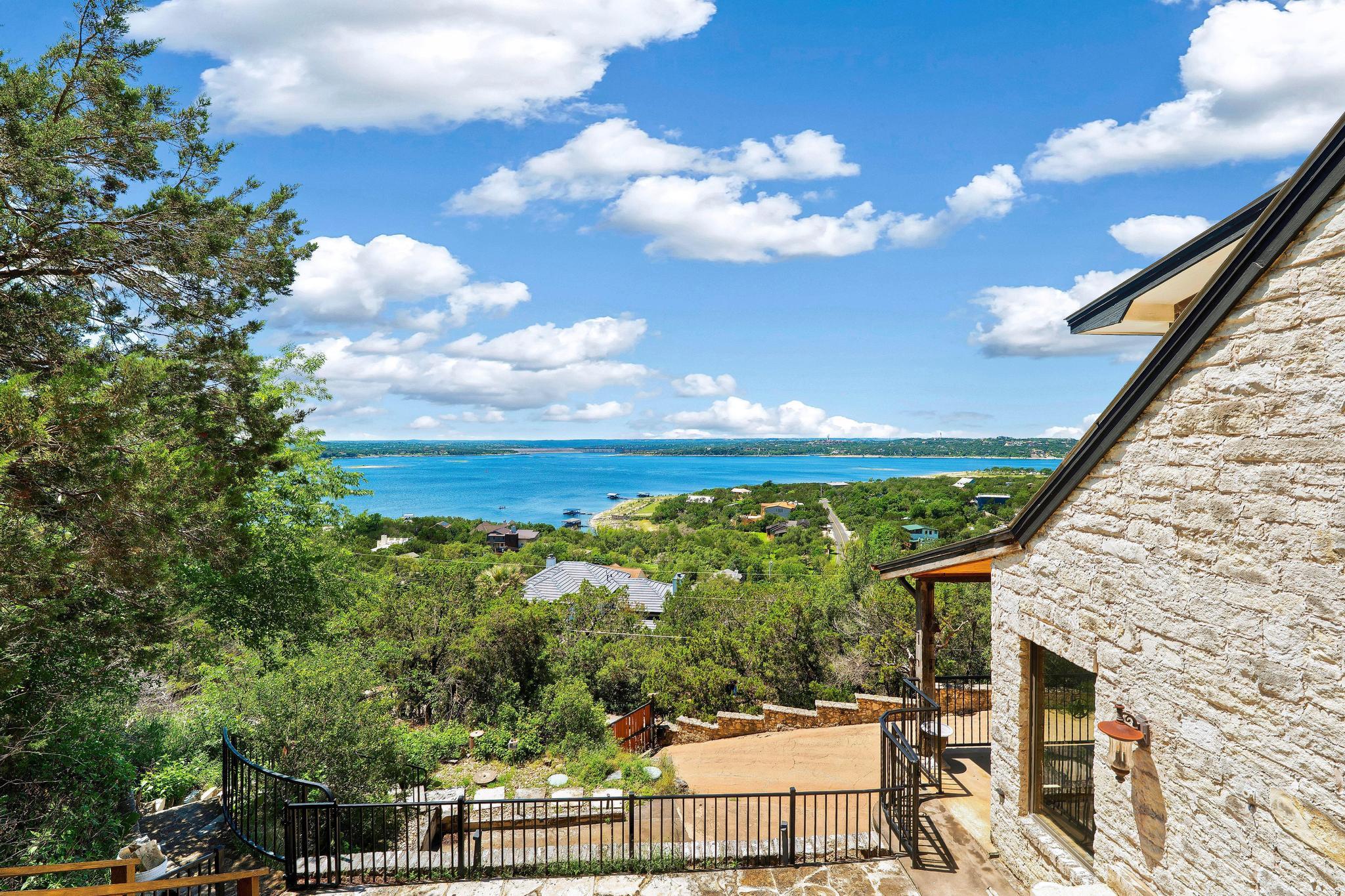 13906 Skyline Drive Austin TX 78732