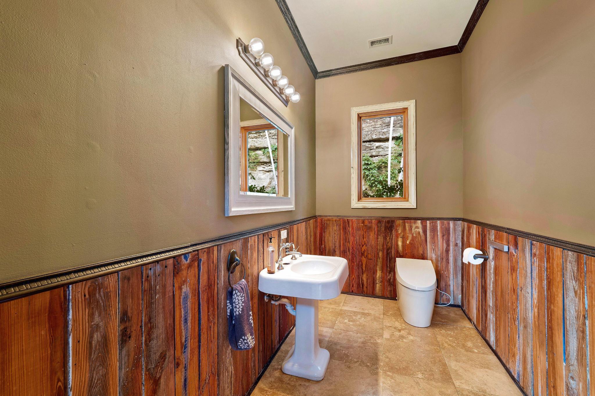 13906 Skyline Drive Austin TX 78732