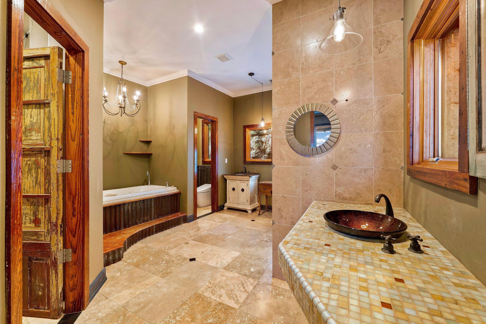 13906 Skyline Drive Austin TX 78732