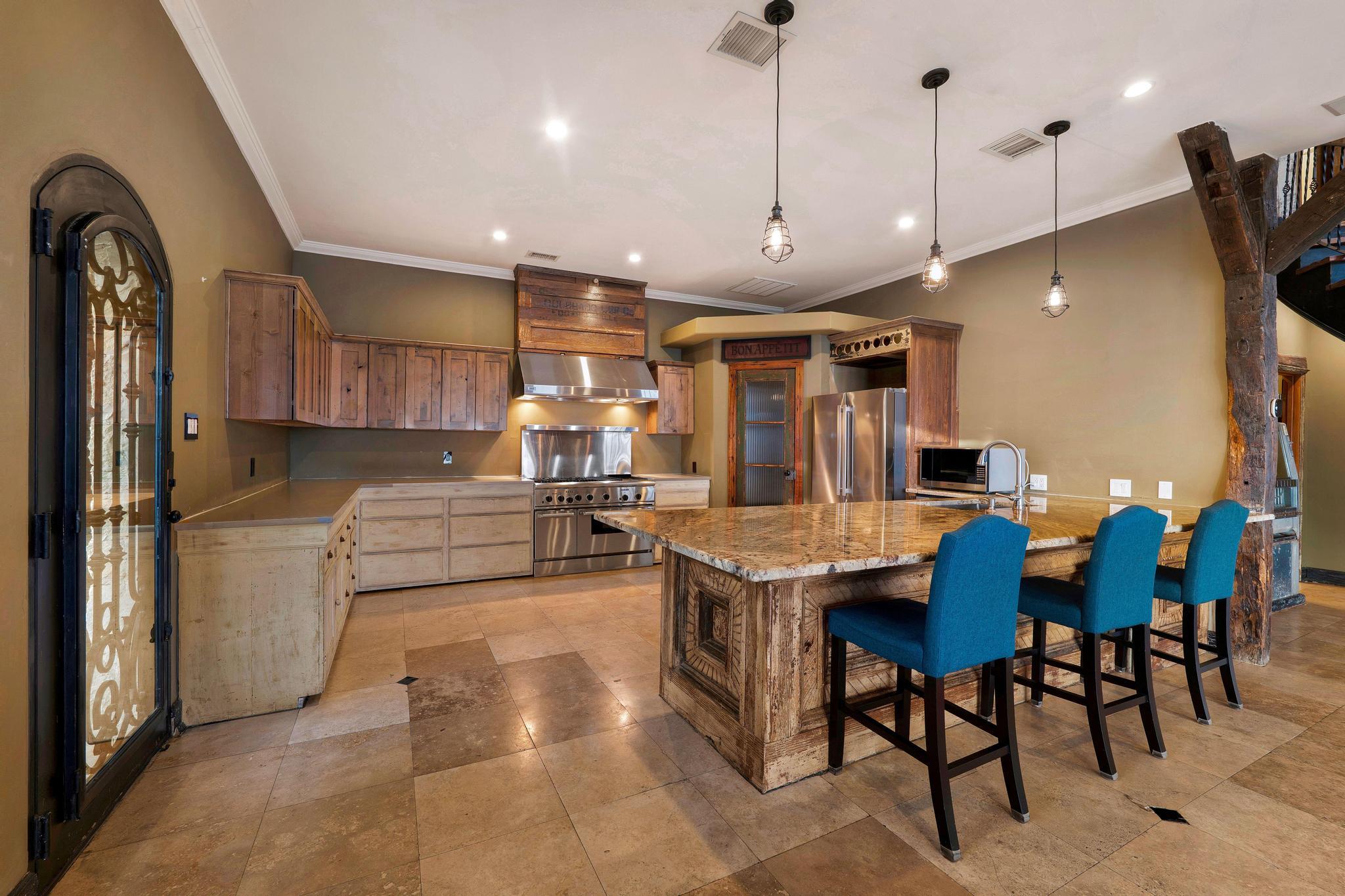 13906 Skyline Drive Austin TX 78732