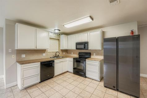 304 S Main Street Elgin TX 78621