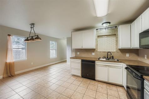 304 S Main Street Elgin TX 78621