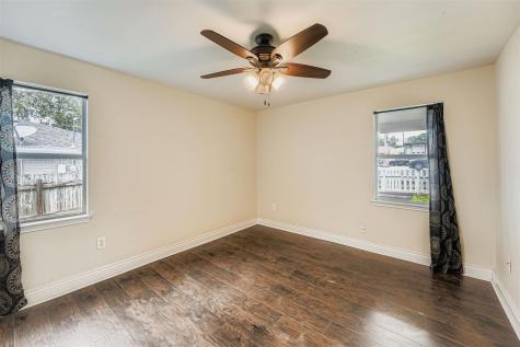 304 S Main Street Elgin TX 78621