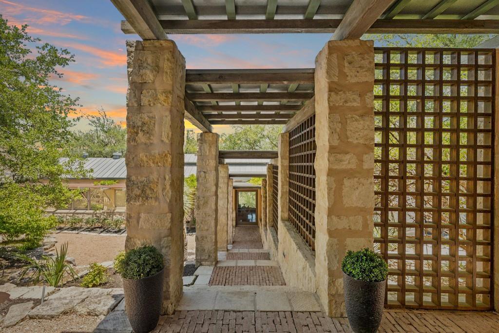 25014 Pedernales Canyon Trail Spicewood TX 78669