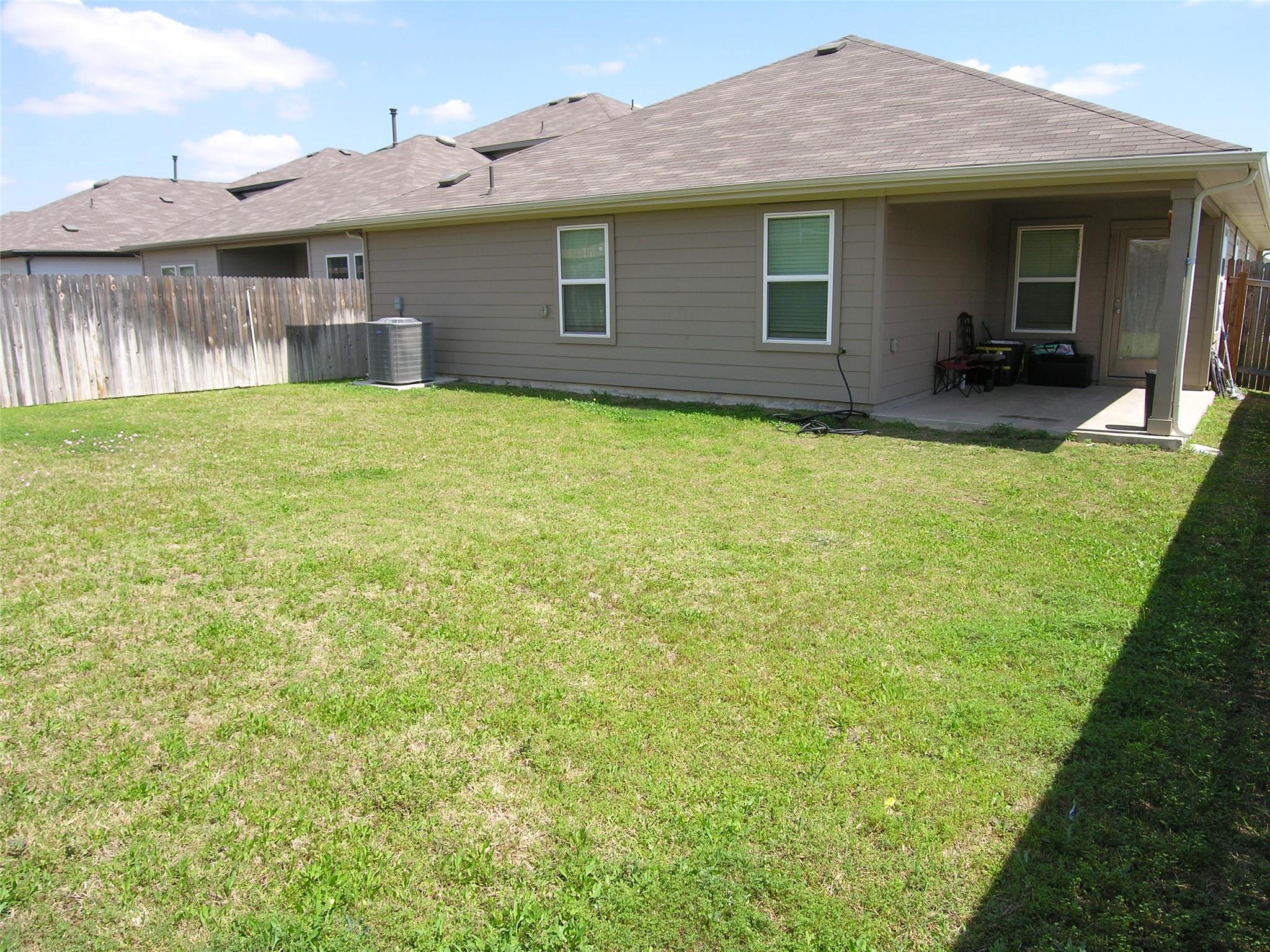 13700 Dismuke Drive Manor TX 78653
