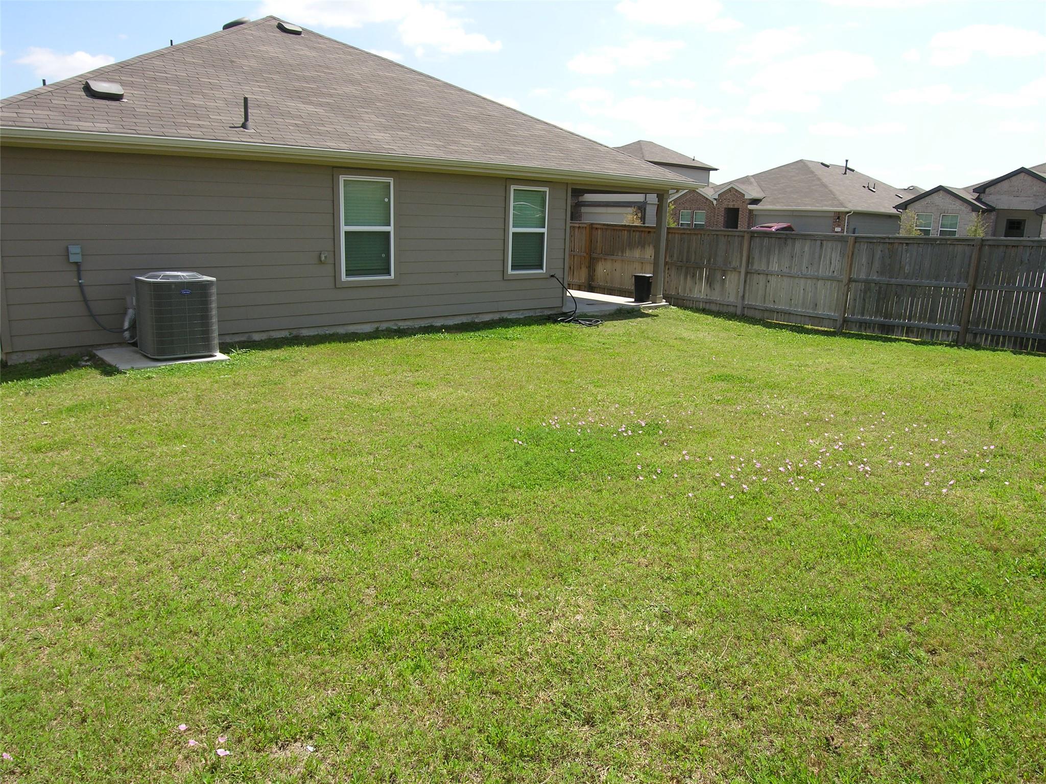 13700 Dismuke Drive Manor TX 78653