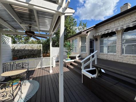 11524 Emerald Falls Drive Austin TX 78738
