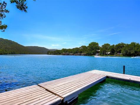 11524 Emerald Falls Drive Austin TX 78738