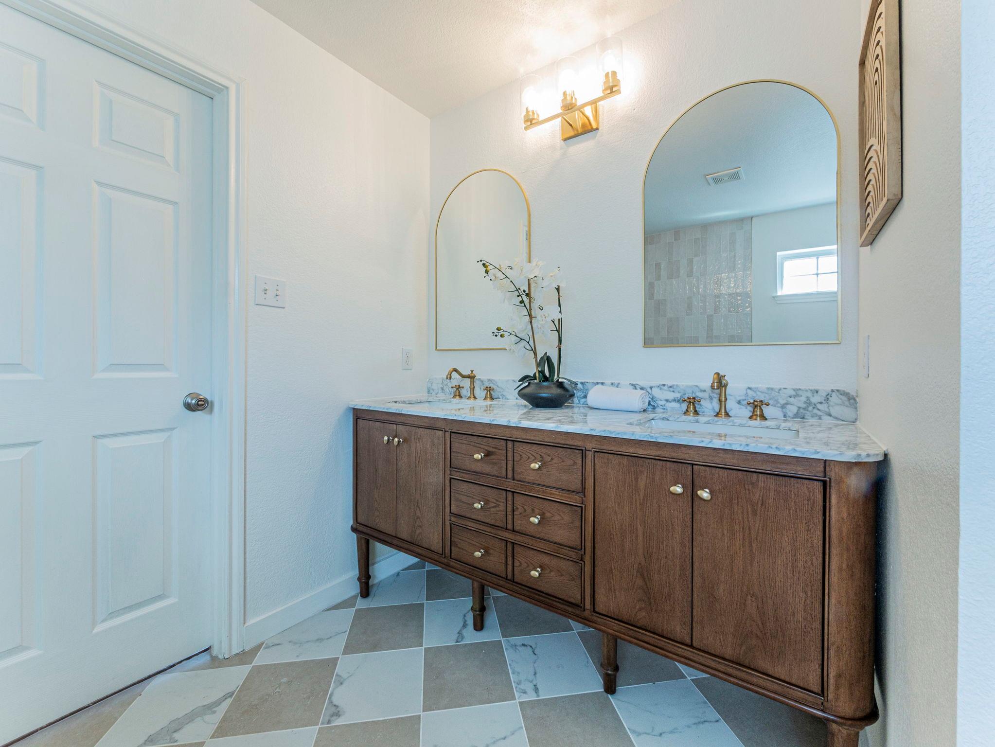 160 Pine Cove Kyle TX 78640