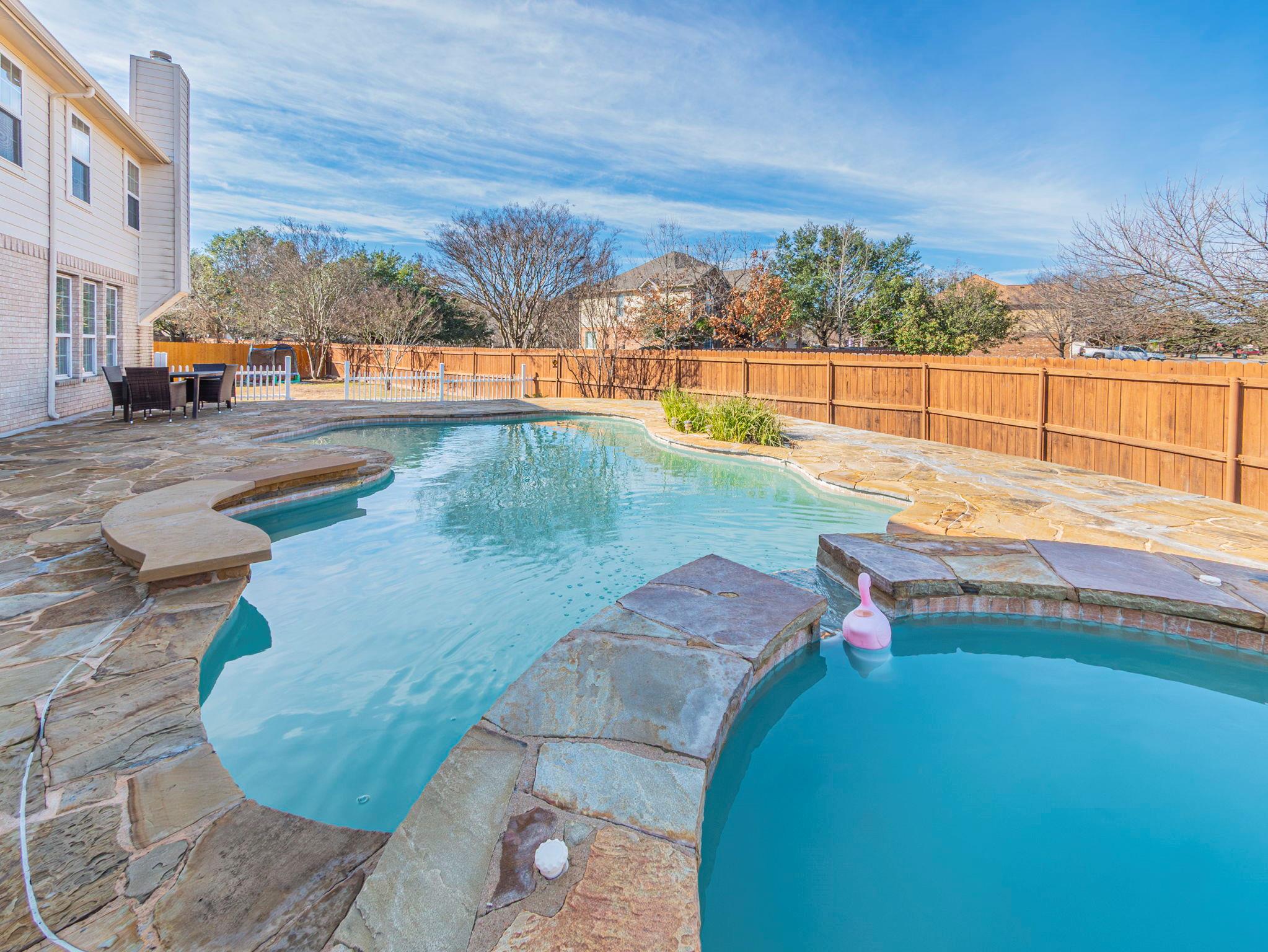160 Pine Cove Kyle TX 78640