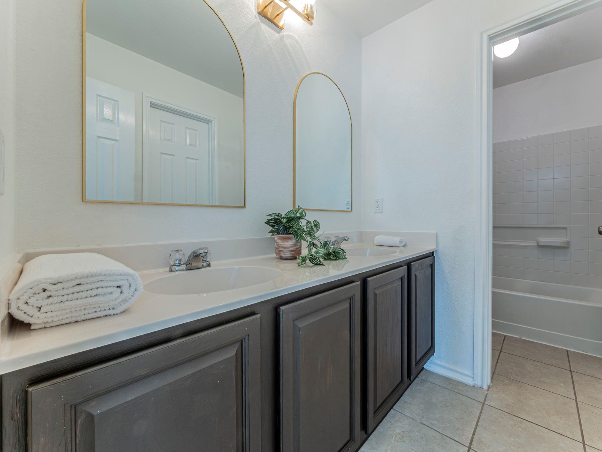 160 Pine Cove Kyle TX 78640